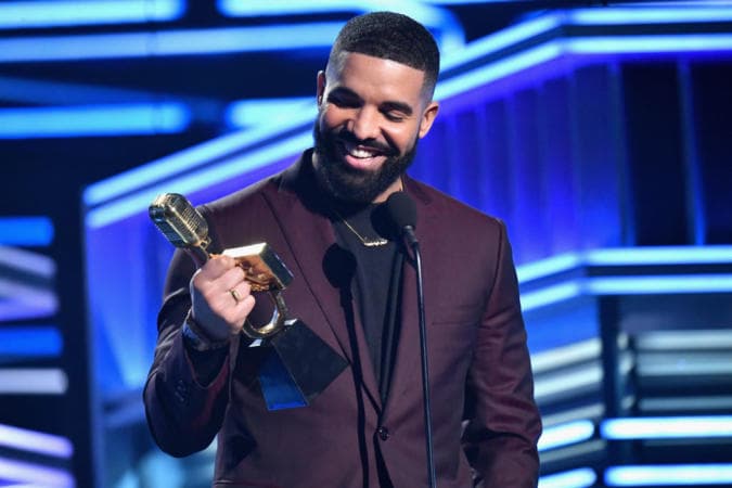 How the Drake Effect Led to His Seventh Total Billboard Chart-Topper How the Drake Effect Led to His Seventh Total Billboard Chart-Topper