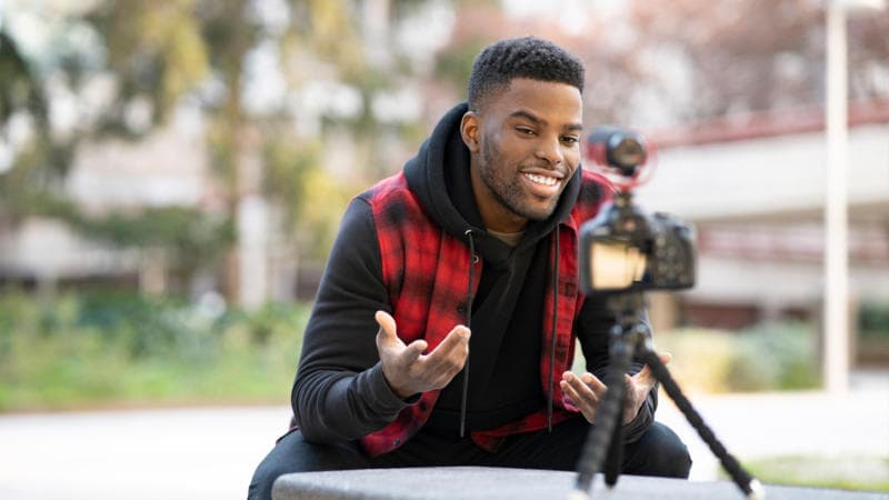 Instagram Launches Subscription Program For Creators To Get To The Bag This Year Instagram Launches Subscription Program For Creators To Get To The Bag This Year