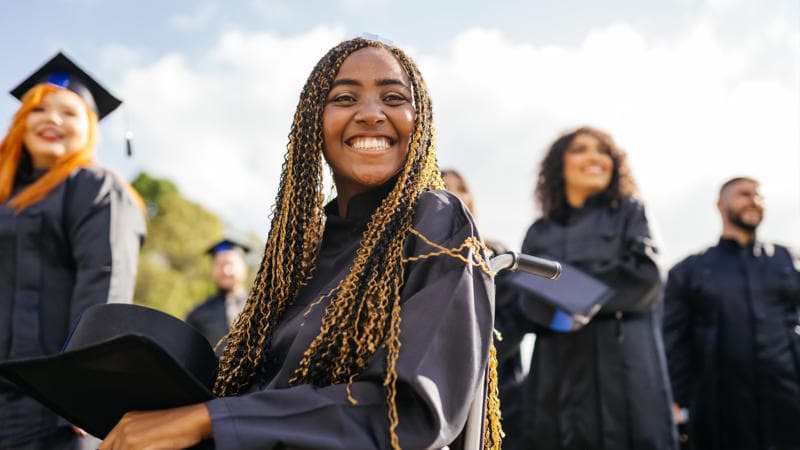 Zindzi Thompson Set To Make History As The Youngest Black Woman To Graduate From Meharry Medical College Zindzi Thompson Set To Make History As The Youngest Black Woman To Graduate From Meharry Medical College