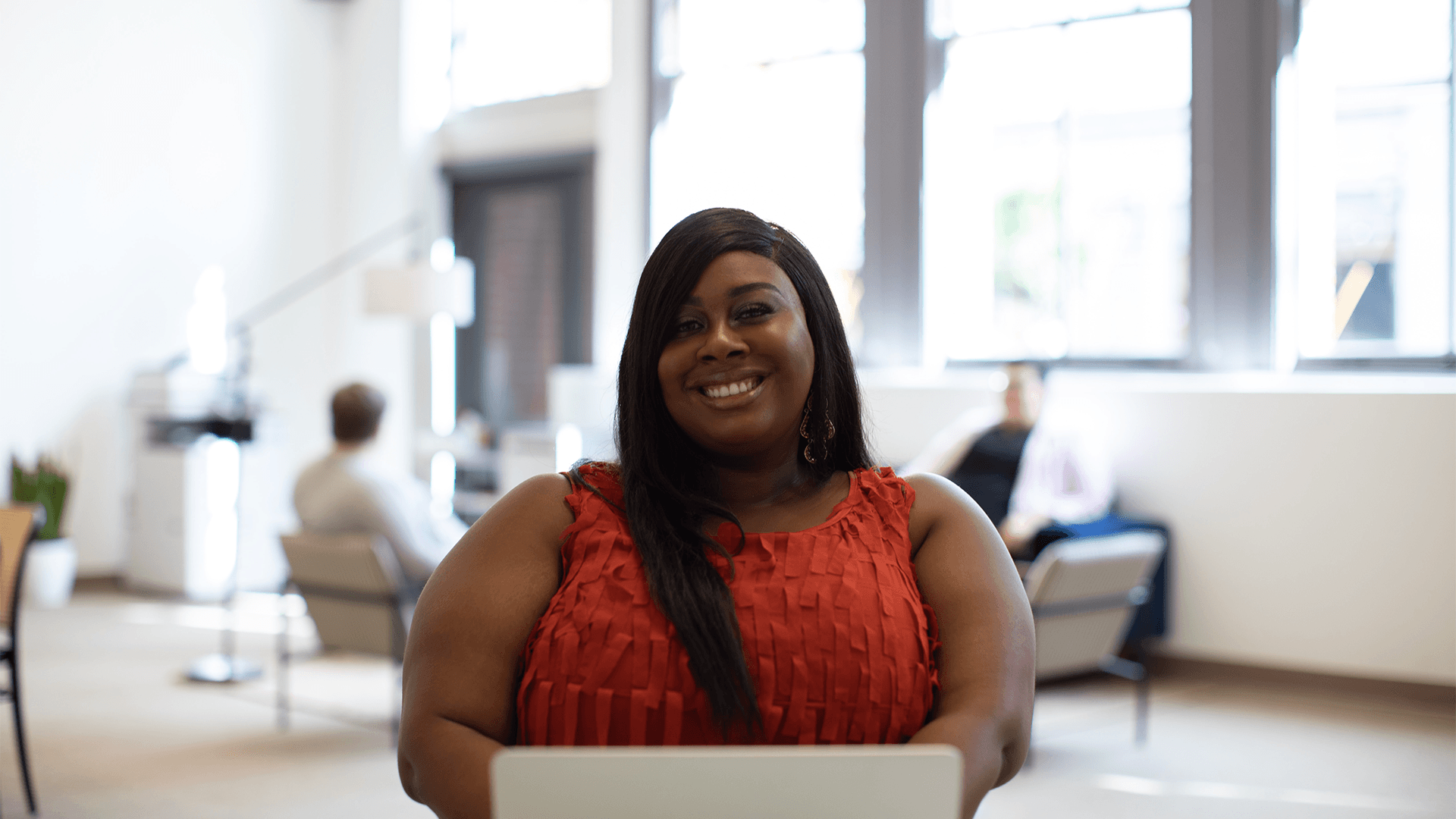 Esther Leonard Talked Her Initial $75K-$80K Salary Offer Up To Six Figures — Now, She's Coaching Other Women To Do The Same Esther Leonard Talked Her Initial $75K-$80K Salary Offer Up To Six Figures — Now, She's Coaching Other Women To Do The Same