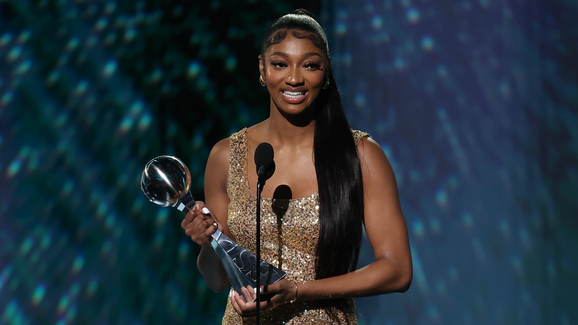 Angel Reese Pays It Forward By Making The Same Donation That Put Her Through All 4 Years Of High School To Another Student