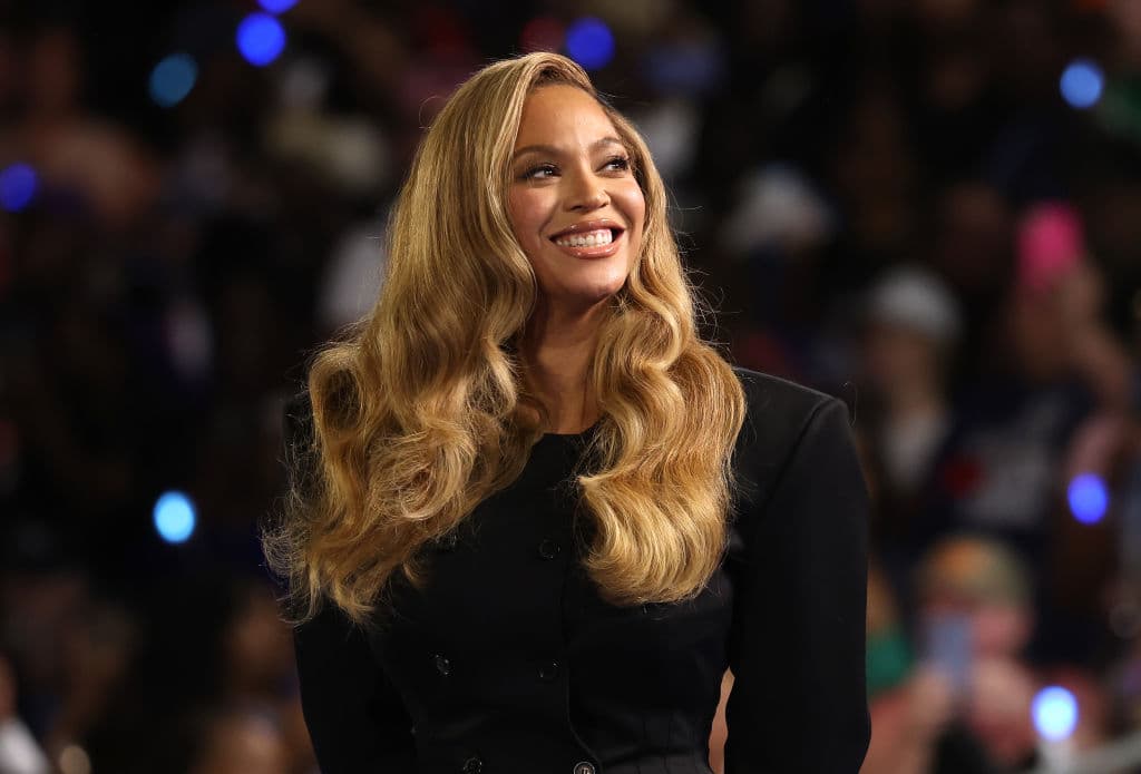 Beyoncé Files A Motion To Secure A Trademark For Her Daughter, Blue Ivy Carter Beyoncé Files A Motion To Secure A Trademark For Her Daughter, Blue Ivy Carter