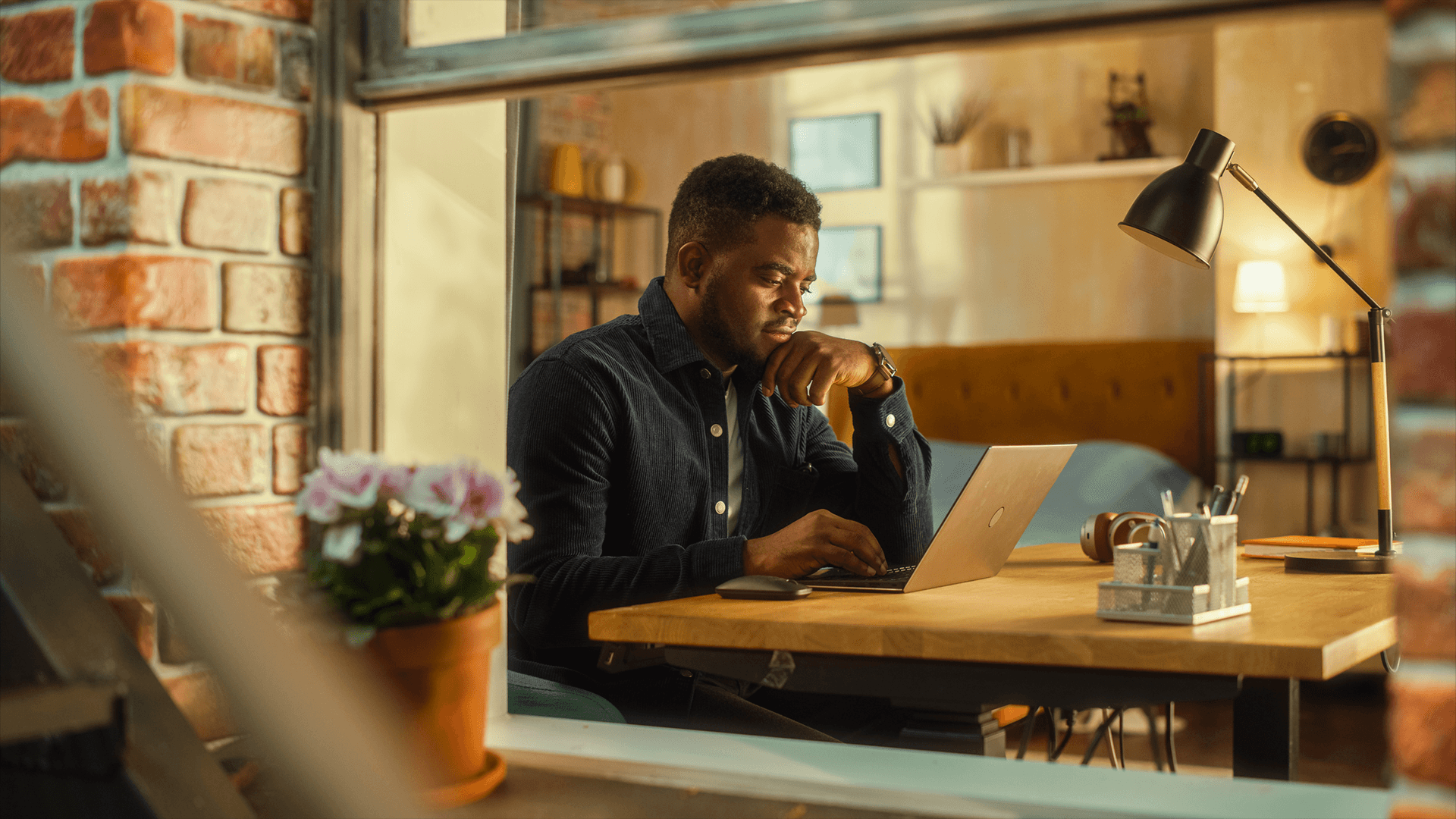 Students Claim Roc Nation School At LIU Failed To Deliver On ‘Graduate Without Debt’ Promise Students Claim Roc Nation School At LIU Failed To Deliver On ‘Graduate Without Debt’ Promise