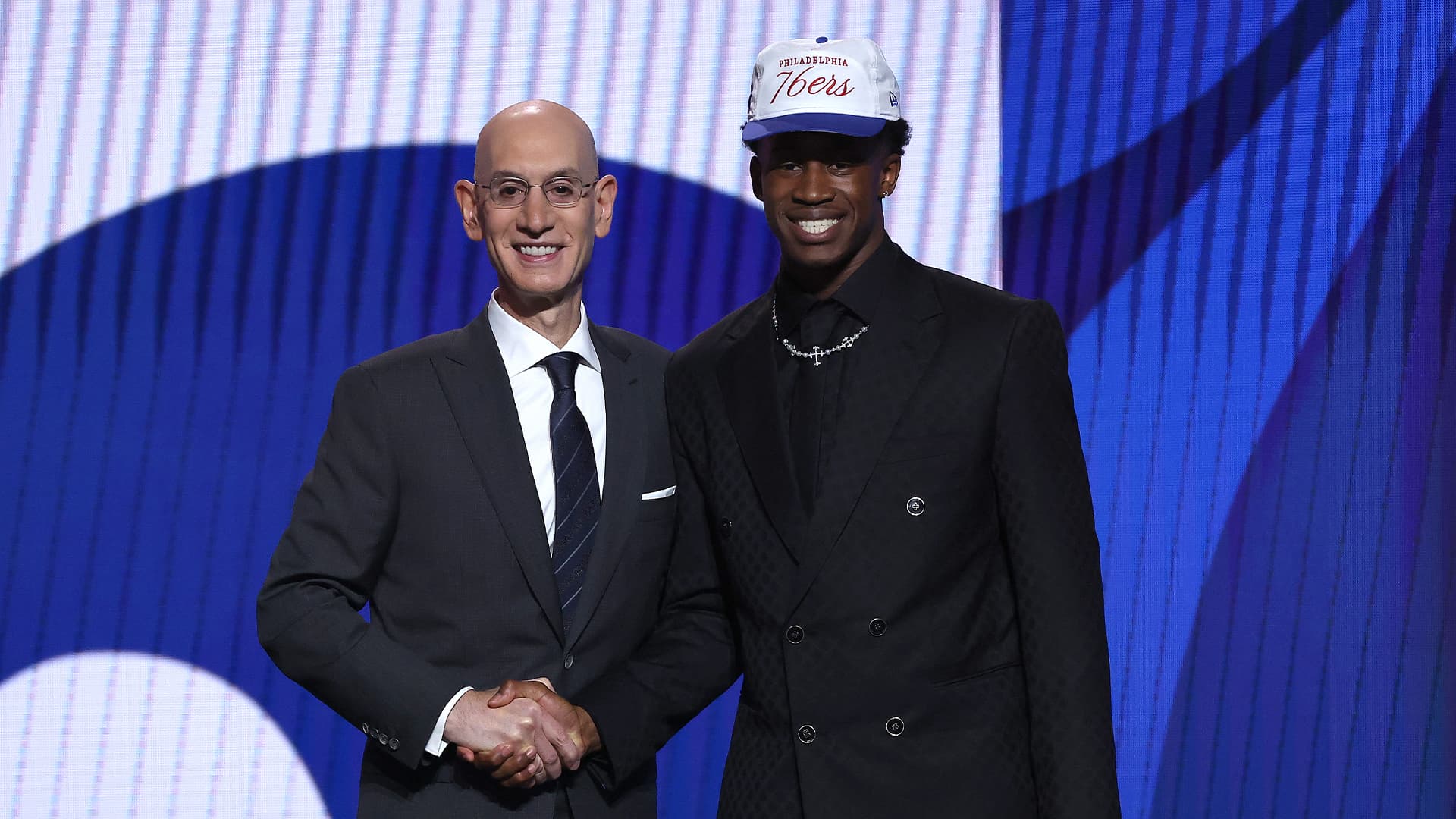 After Earning $1.4M In NIL Deals, 2025 NBA Draft Pick VJ Edgecombe Gives Back With Scholarship For Bahamian Youth