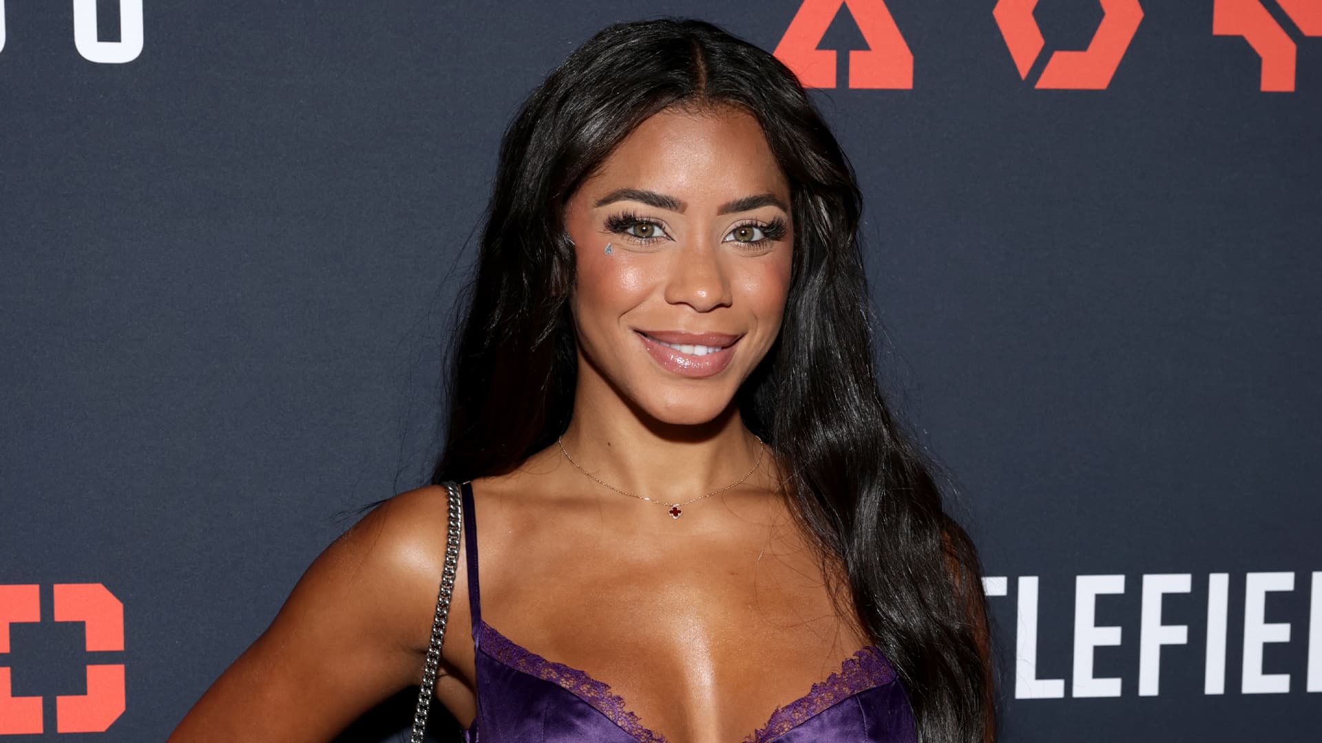 ‘Love Island USA’ Star Amaya Espinal Lands Collaboration With Billion-Dollar Prebiotic Soda Brand Poppi