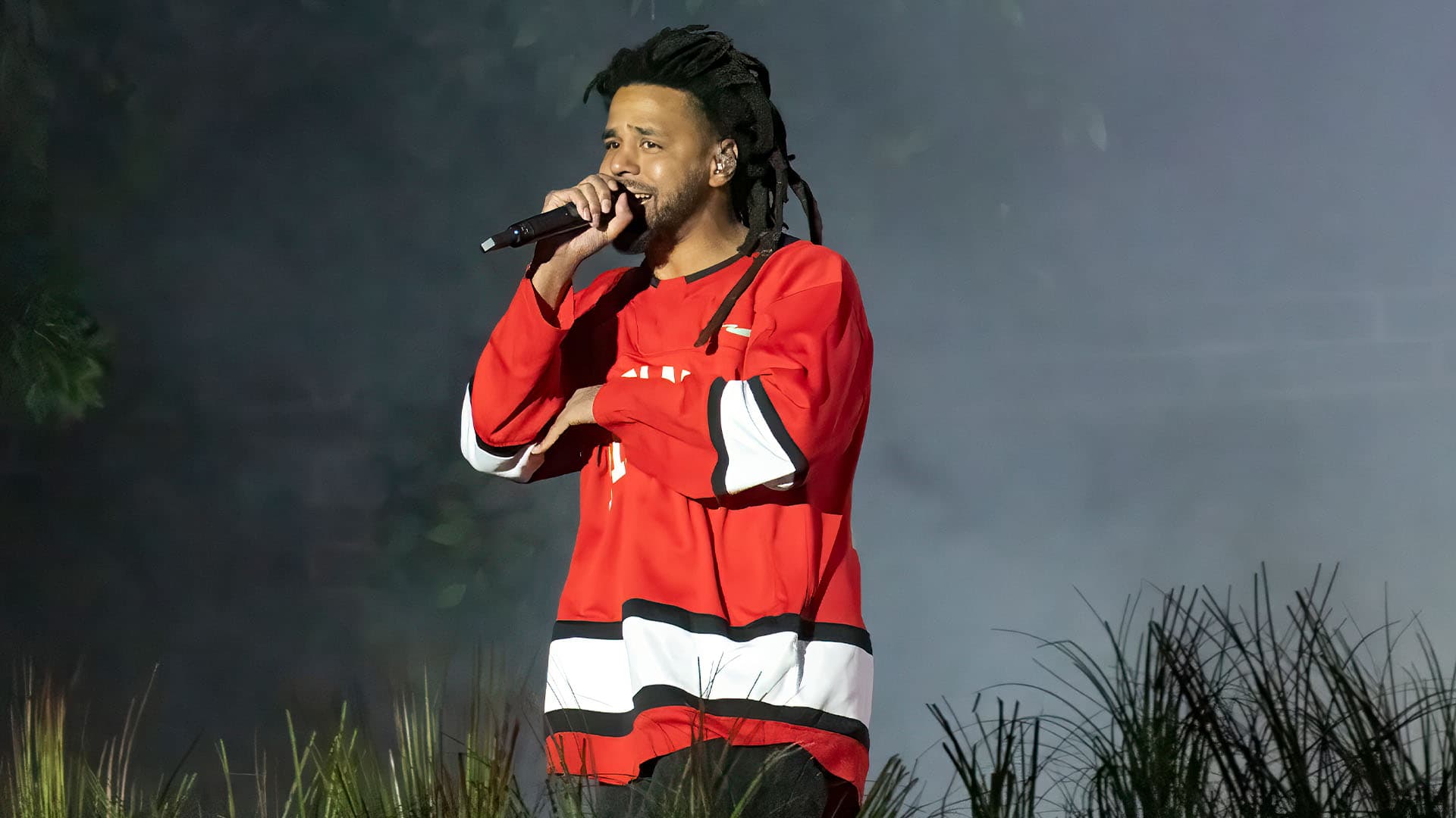 J. Cole Gave This Fayetteville-Based Entrepreneur A $10K Check, Now She's Launched Her Second Restaurant J. Cole Gave This Fayetteville-Based Entrepreneur A $10K Check, Now She's Launched Her Second Restaurant