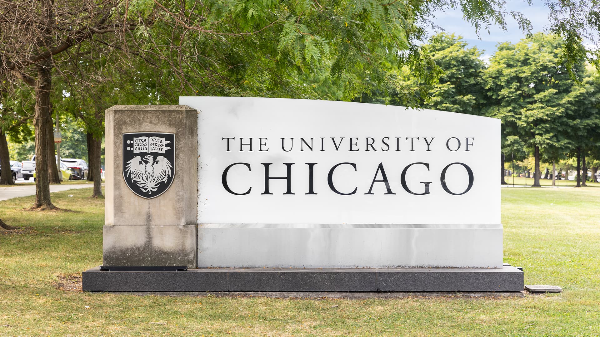 The University Of Chicago Announces Guaranteed Free Tuition Initiative For Undergraduate Students From Families Making Less Than $250K The University Of Chicago Announces Guaranteed Free Tuition Initiative For Undergraduate Students From Families Making Less Than $250K