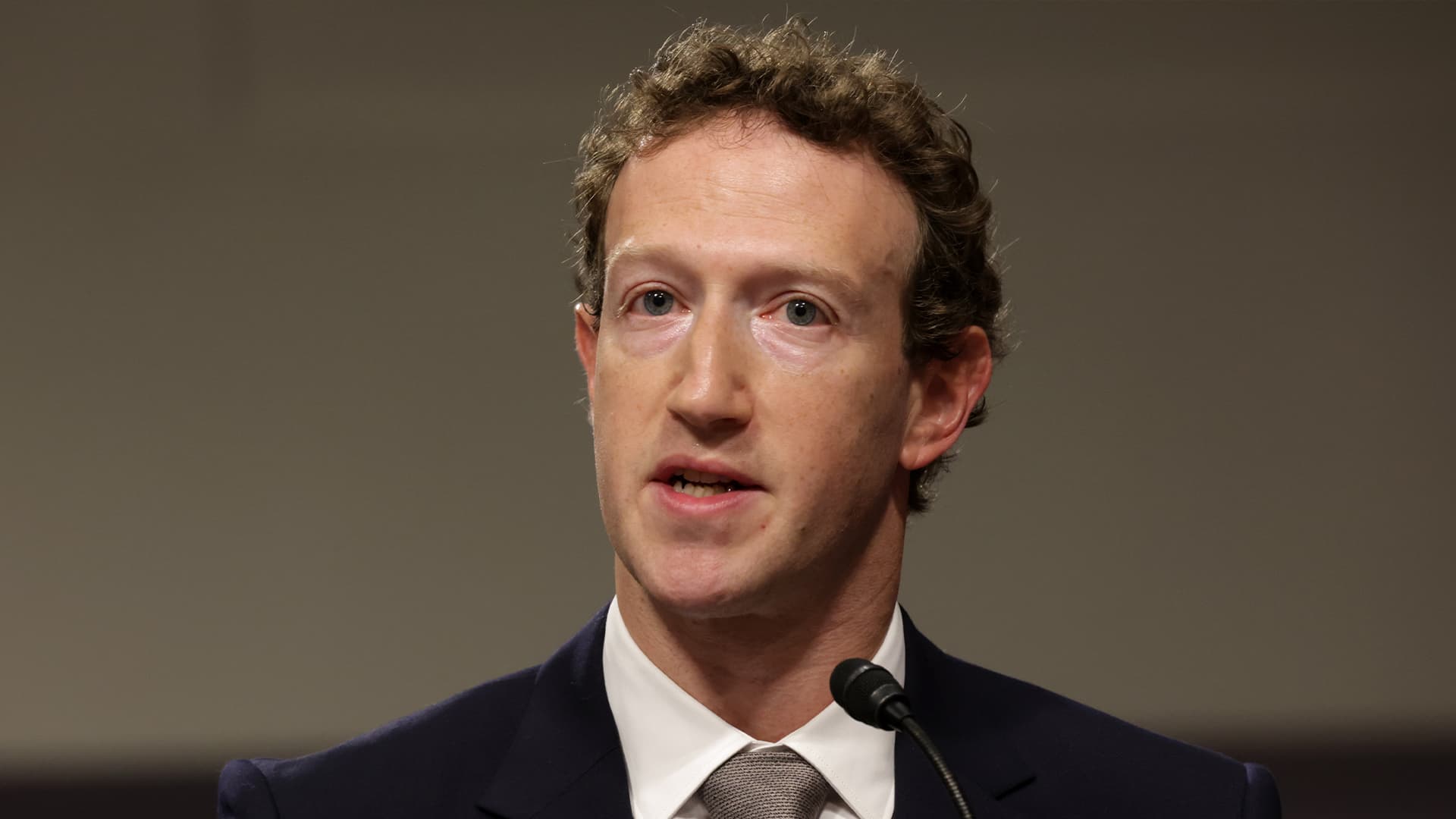 Mark Zuckerberg Doesn’t Think The AI Industry Needs To Slow Down