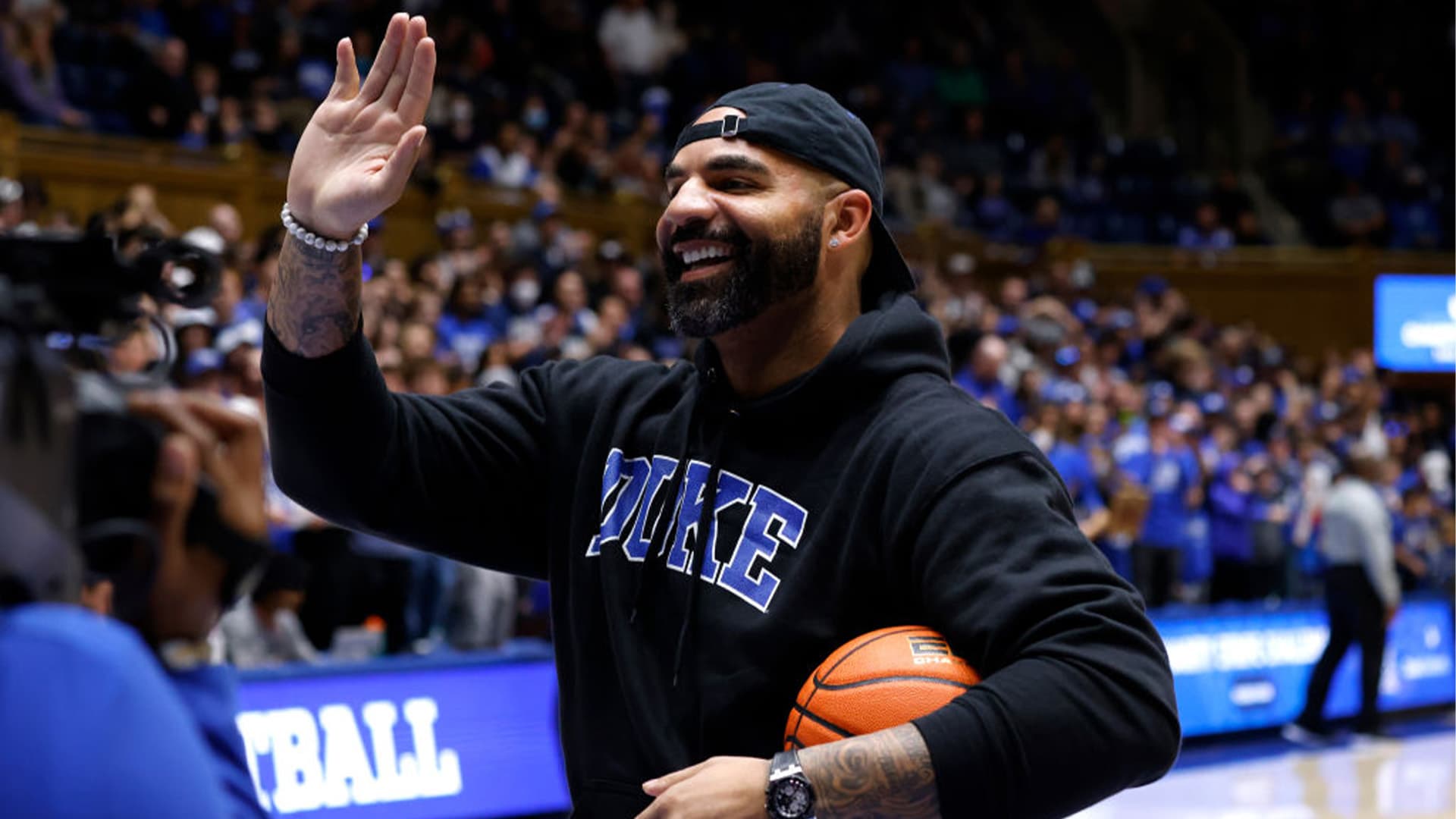 Ex-NBA Player Carlos Boozer Says Prince Wired Him $500K To 'Ease' His Mind After Nearly Suing The Late Legend Ex-NBA Player Carlos Boozer Says Prince Wired Him $500K To 'Ease' His Mind After Nearly Suing The Late Legend
