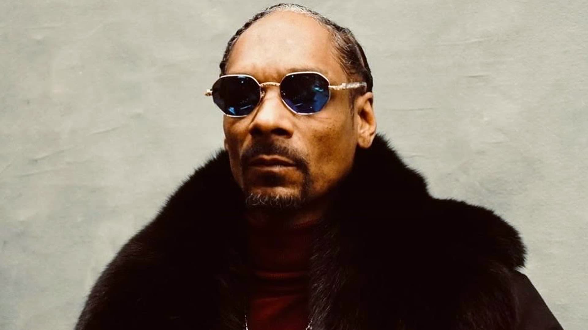 Snoop Dogg Inks Deal With Reservoir Media, Which Includes Domestic Publishing For His Entire Catalog And More Snoop Dogg Inks Deal With Reservoir Media, Which Includes Domestic Publishing For His Entire Catalog And More